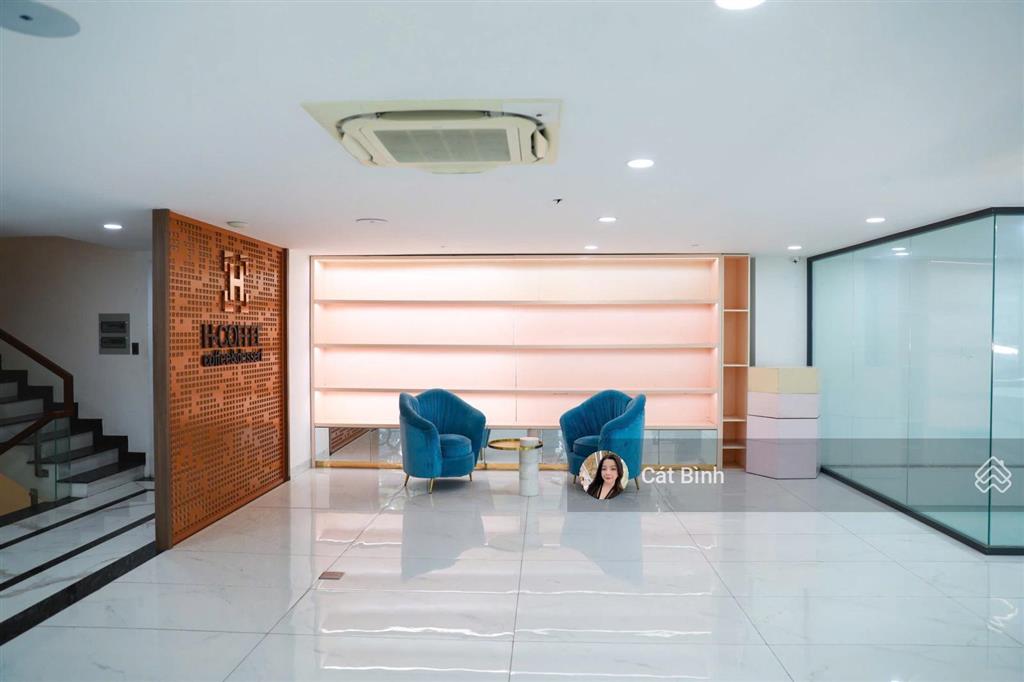 Giảm 10 tỷ. bán tòa nhà góc 2 mặt tiền 283a cmt8, quận 10.