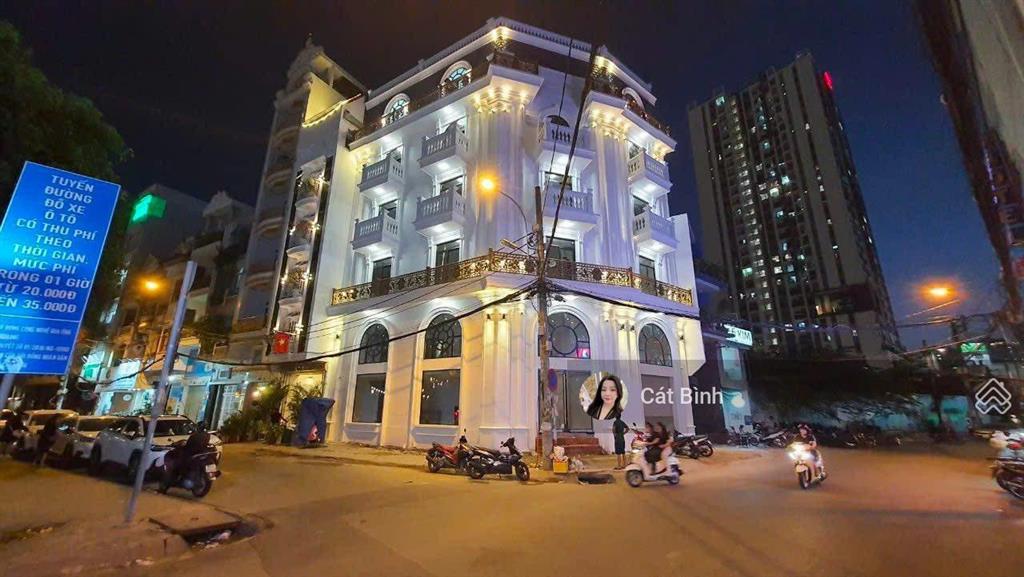 Giảm 10 tỷ. bán tòa nhà góc 2 mặt tiền 283a cmt8, quận 10.