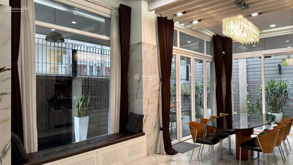 Định cư nên bán biệt thự đẹp đường số 17, an phú  hầm, trệt, 2 tầng full nội thất giá chỉ 67 tỷ