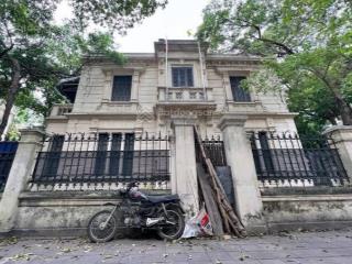Chủ nhà đi định cư, cần bán gấp biệt thự mặt tiền trương định ngang 20m, 816m2, giá rẻ 500 triệu/m2