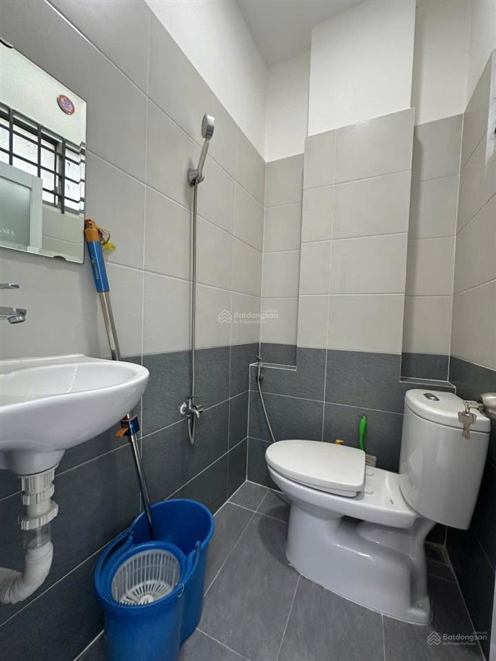 Mặt tiền 4 tầng kinh doanh phú nhuận giá chỉ 5.x tỷ