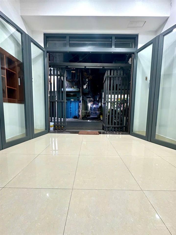 Mặt tiền 4 tầng kinh doanh phú nhuận giá chỉ 5.x tỷ
