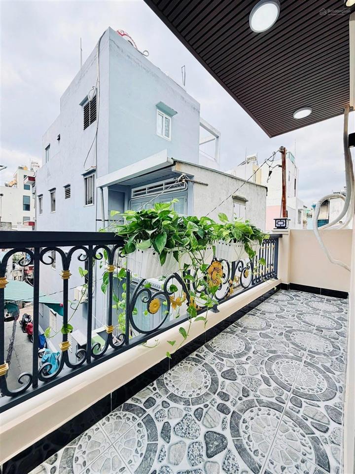 Bán gấp nhà riêng 489/ huỳnh văn bánh, 5,9 tỷ, 30m2, 3pn, 3wc