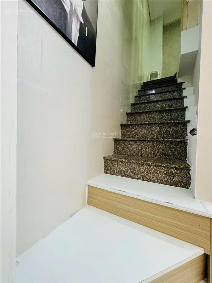 Nhà đẹp 4 tầng phú nhuận 3pn 3wc chỉ 3.4 tỷ