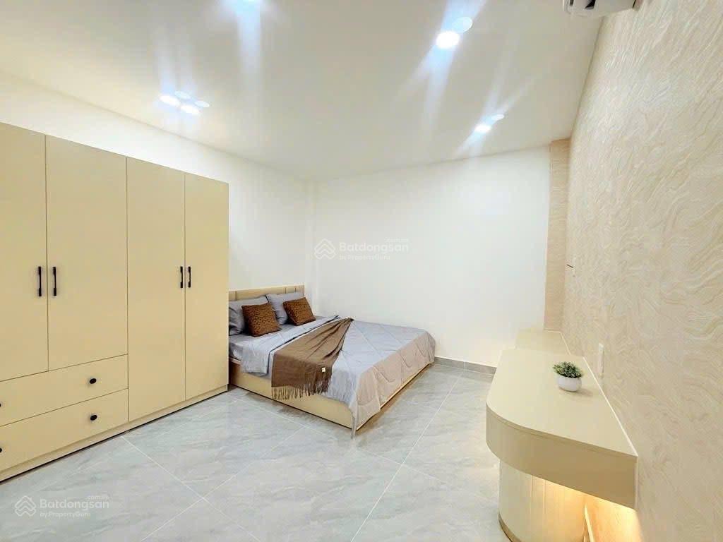 Bán nhà riêng tại trần huy liệu, 7,4 tỷ, 41m2, 4pn, 3wc, 3 tầng
