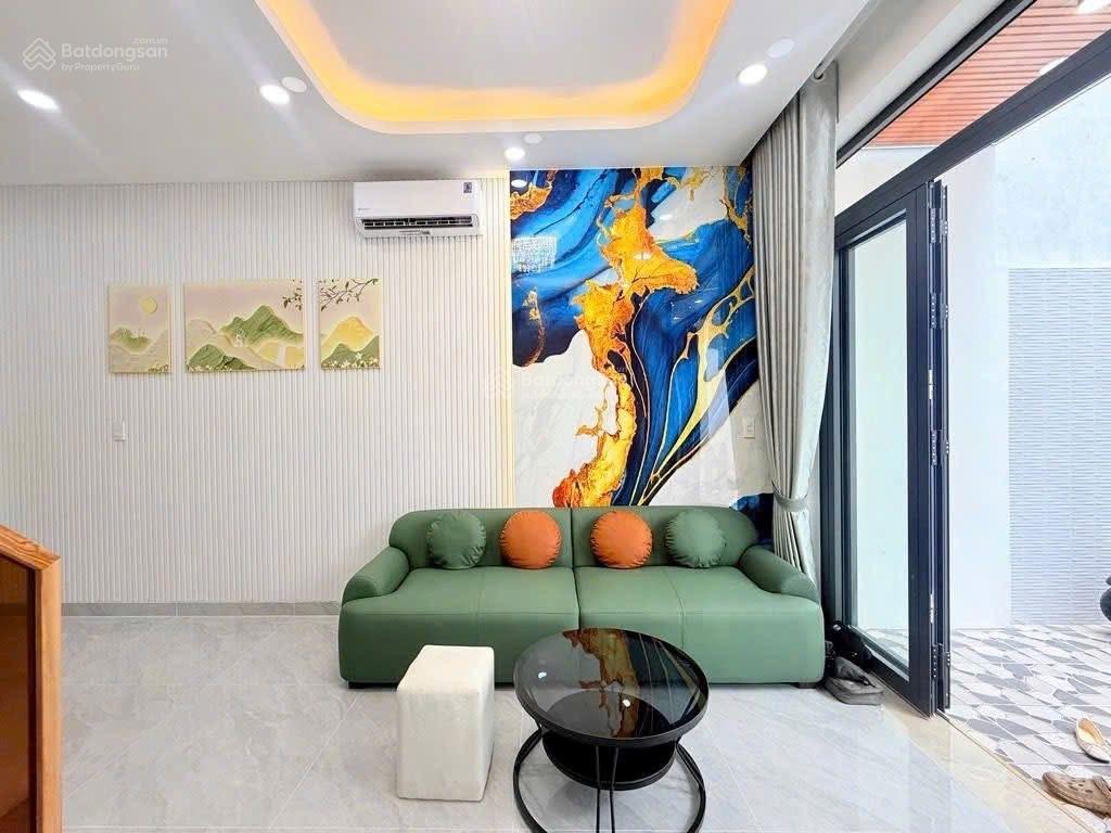 Bán nhà riêng tại trần huy liệu, 7,4 tỷ, 41m2, 4pn, 3wc, 3 tầng