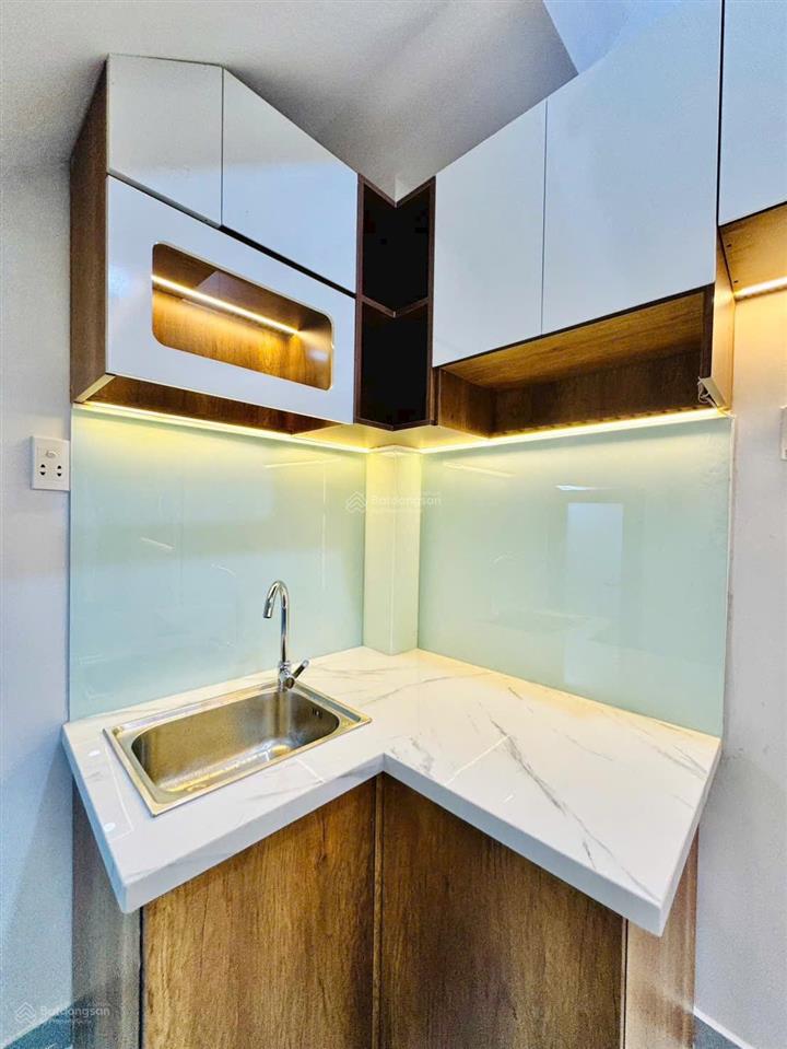 Nhà 4 tầng mới đẹp phú nhuận chỉ 3.** tỷ phùng văn cung sát phan xích long