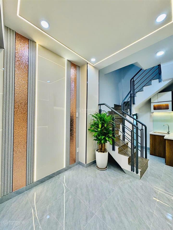 Nhà 4 tầng mới đẹp phú nhuận chỉ 3.** tỷ phùng văn cung sát phan xích long