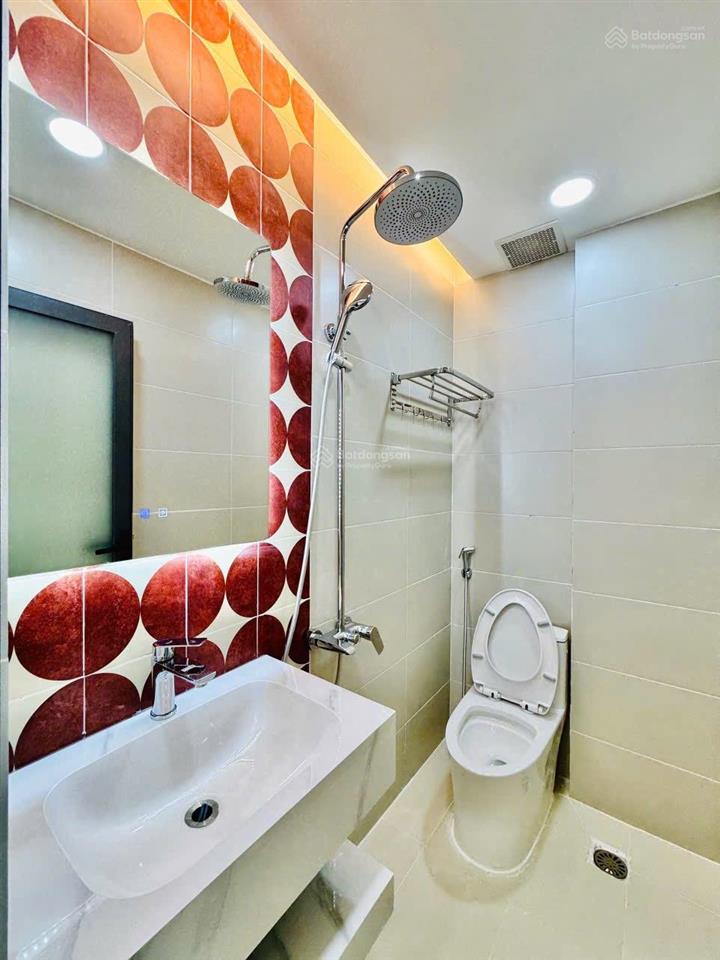 Hạ giá sốc 600 triệu bán lỗ gấp gấp nhà mới 3 tầng full nội thất phú nhuận