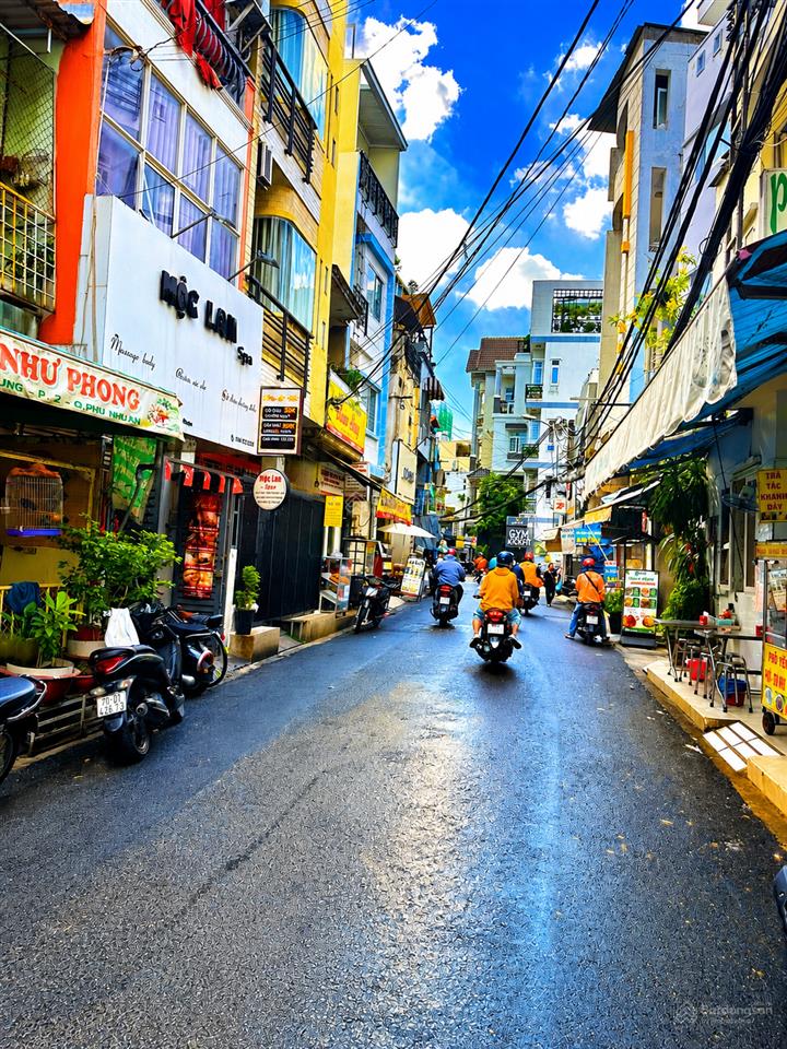 Nhà mặt tiền 4 tầng kinh doanh phú nhuận chỉ 5,39 tỷ
