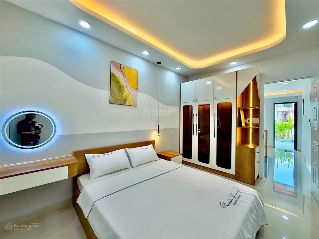 Giảm gần 1 tỷ bán lỗ gấp! nhà mới 3 tầng full nội thất phú nhuận