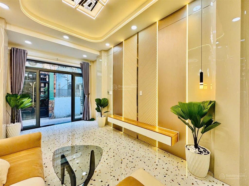 Giảm gần 1 tỷ bán lỗ gấp! nhà mới 3 tầng full nội thất phú nhuận
