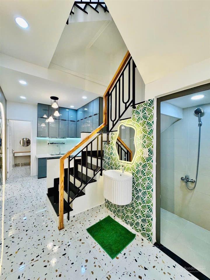 Giảm gần 1 tỷ bán lỗ gấp! nhà mới 3 tầng full nội thất phú nhuận
