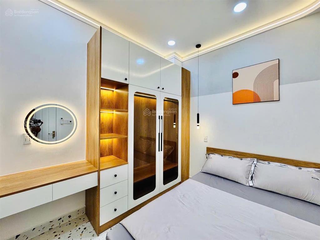Giảm gần 1 tỷ bán lỗ gấp! nhà mới 3 tầng full nội thất phú nhuận