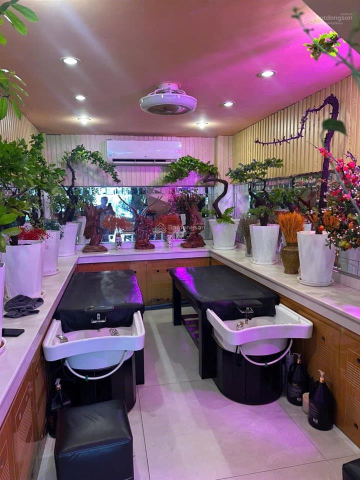 Nhà 4 tầng mặt tiền huỳnh văn bánh, phú nhuận