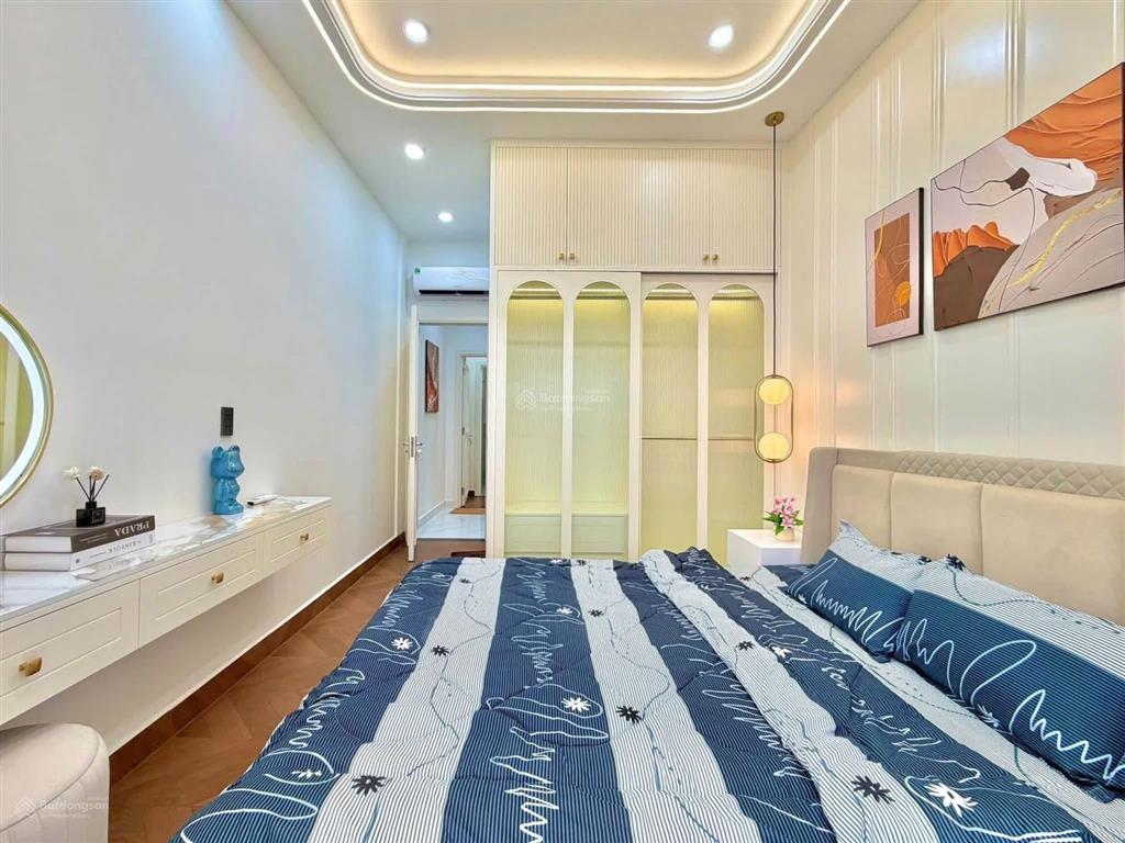 Nhà 5 tầng khu vip phan xích long phú nhuận hẻm xe hơi đậu cửa giá chỉ 7.2 tỷ tl