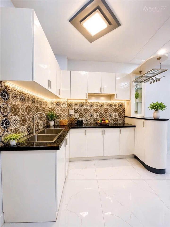 Nhà đẹp 5 tầng chỉ 6,19 tỷ tl nguyễn thượng hiền, p.5, bình thạnh giáp phú nhuận