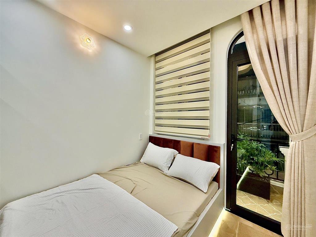 Nhà mới 3 tầng nguyễn kiệm phú nhuận chỉ 6,x tỷ