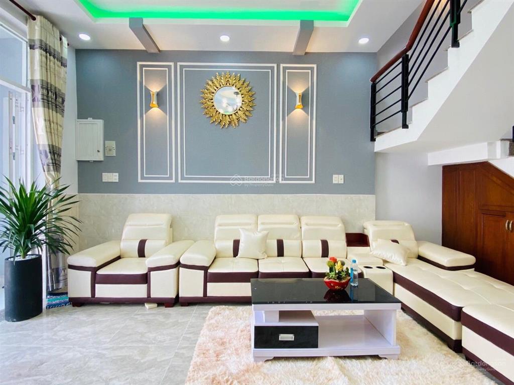 Bán biệt thự hẻm vip nam kỳ khởi nghĩa, quận 3 dt 17x17m, trệt 2 lầu st giá 69.5 tỷ thương lượng