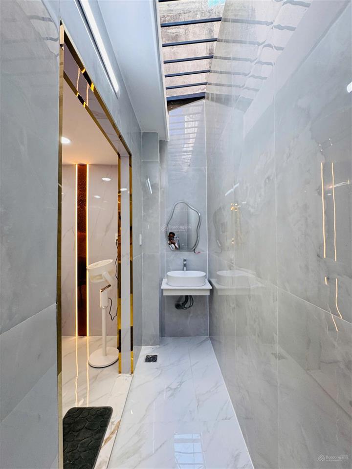 Bán nhà đẹp khu vip đường lê đức thọ, nhà siêu đẹp chỉ hơn 7 tỷ.  ngay 0902 812 ***
