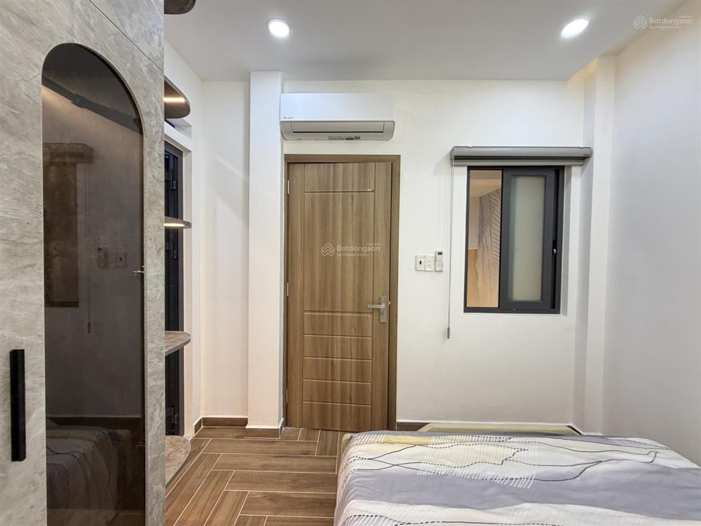 Bán vila phố tuyệt đẹp có phòng ngủ dưới trệt, trục đường nguyễn tư giản gò vấp