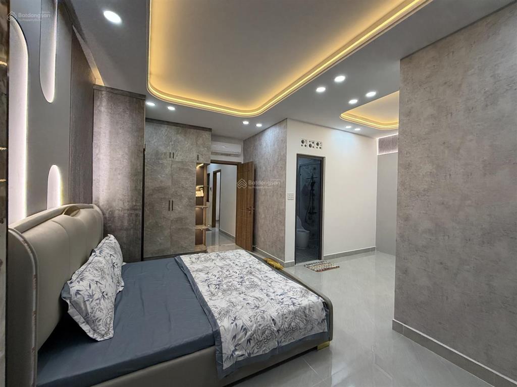 Bán vila phố tuyệt đẹp có phòng ngủ dưới trệt, trục đường nguyễn tư giản gò vấp