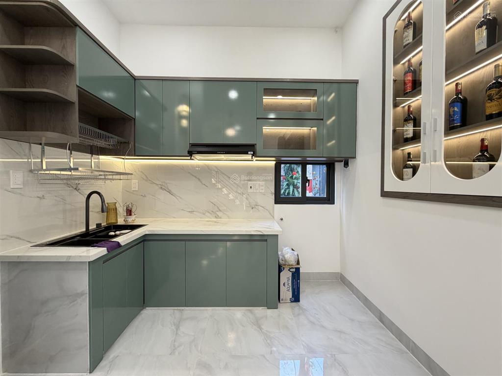 Nhà đẹp gò vấp giá nhỉnh 4 tỷ xe hơi đậu cửa trục đường bùi quang là gò vấp