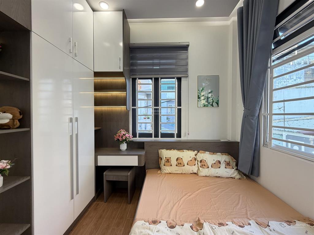Nhà đẹp gò vấp giá nhỉnh 4 tỷ xe hơi đậu cửa trục đường bùi quang là gò vấp