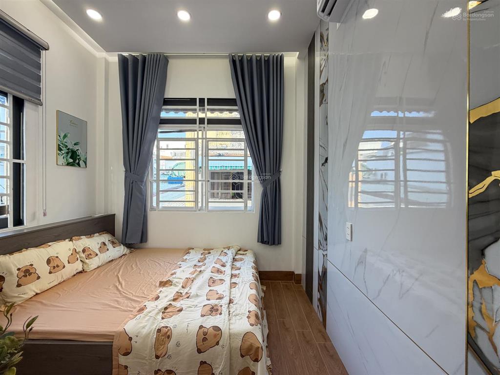 Nhà đẹp gò vấp giá nhỉnh 4 tỷ xe hơi đậu cửa trục đường bùi quang là gò vấp