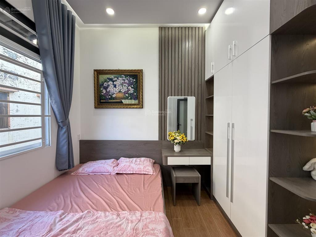 Nhà đẹp gò vấp giá nhỉnh 4 tỷ xe hơi đậu cửa trục đường bùi quang là gò vấp