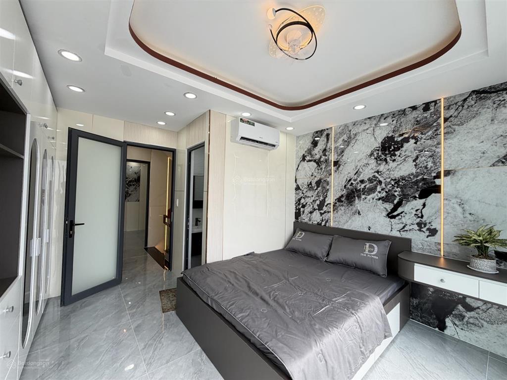 Bán nhà đẹp đúc 3,5 lầu sát ngã 5, trục đường quang trung, phường 10, quận gò vấp