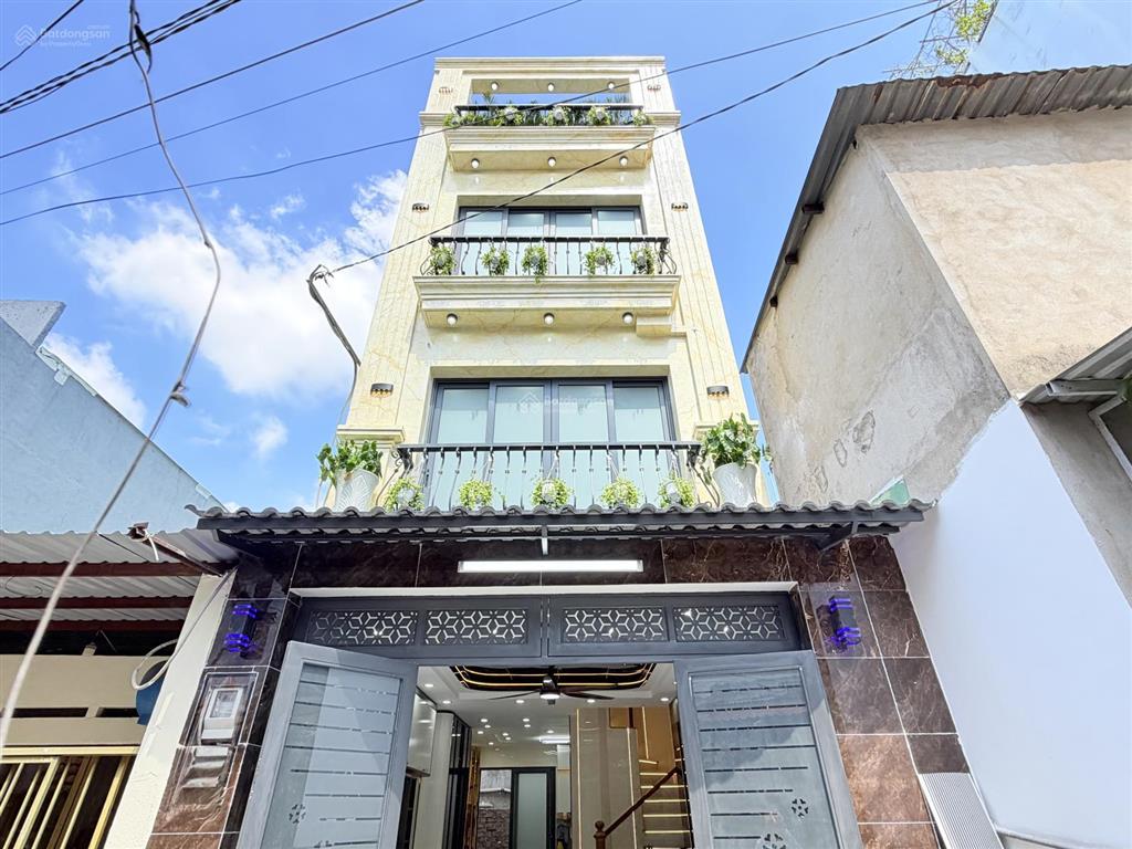Bán nhà đẹp đúc 3,5 lầu sát ngã 5, trục đường quang trung, phường 10, quận gò vấp
