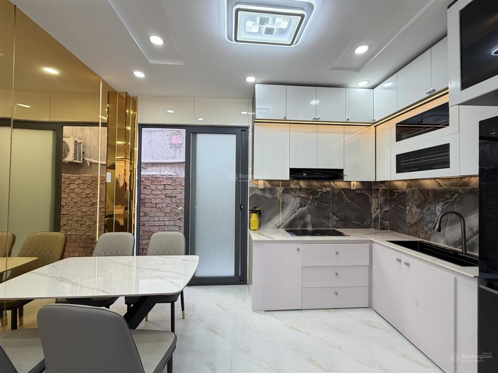 Bán nhà đẹp đúc 3,5 lầu sát ngã 5, trục đường quang trung, phường 10, quận gò vấp