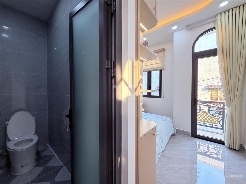 Bán nhà đẹp căn góc thoáng, trục đường thông tiện kinh doanh, phường 16 gò vấp