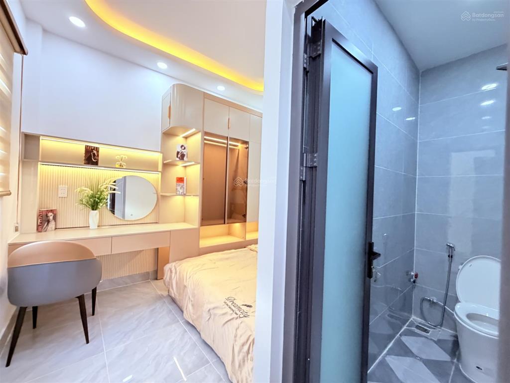 Bán nhà đẹp căn góc thoáng, trục đường thông tiện kinh doanh, phường 16 gò vấp