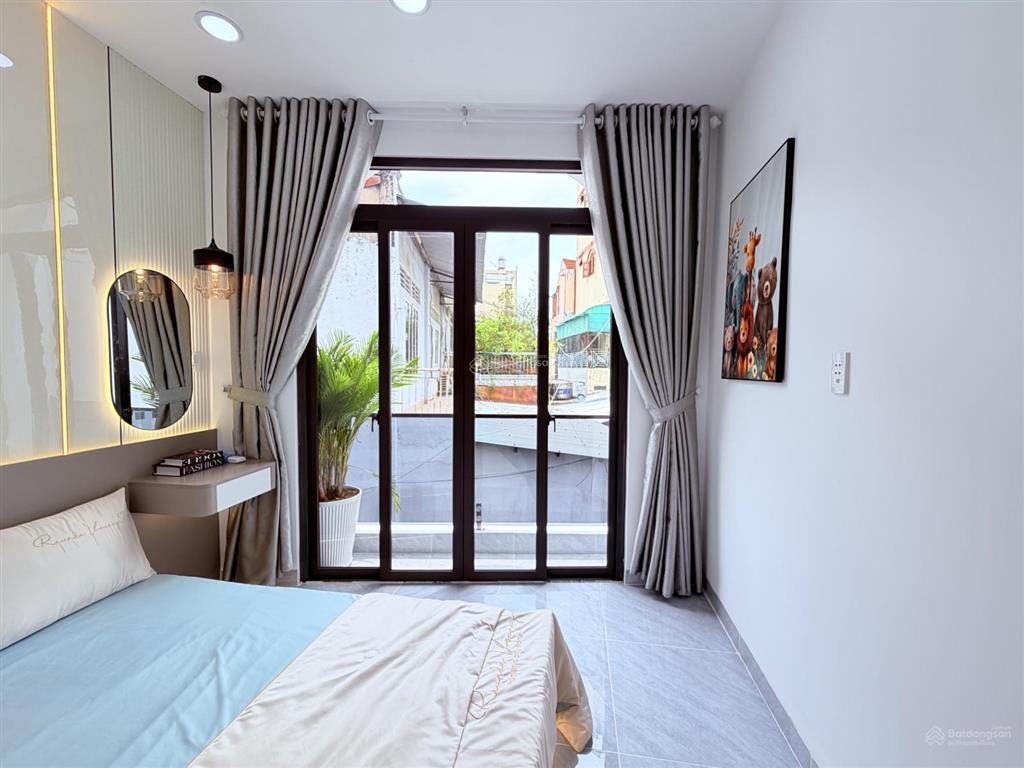 Bán nhà đẹp giá rẻ nhỉnh 5 tỷ, trục đường phạm văn chiêu, phường an hội đông gò vấp