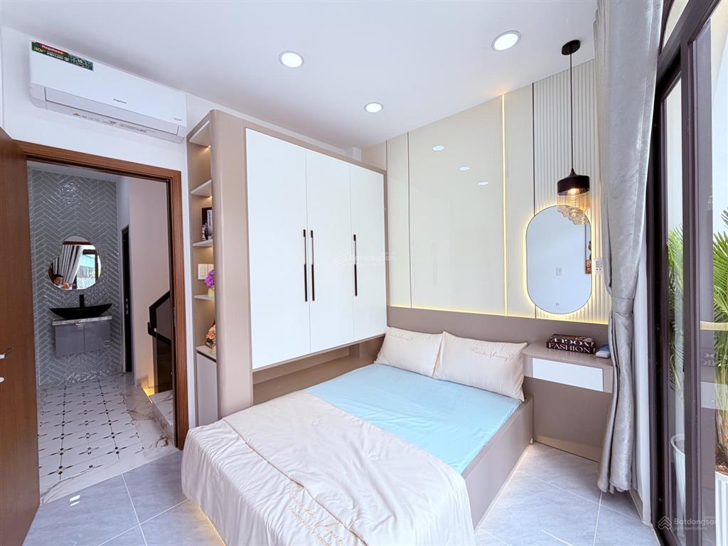 Bán nhà đẹp giá rẻ nhỉnh 5 tỷ, trục đường phạm văn chiêu, phường an hội đông gò vấp
