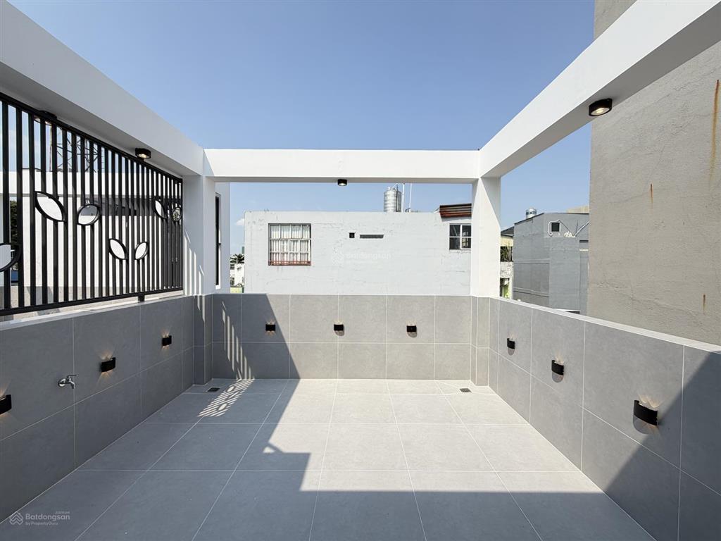 Bán nhà đẹp ngay trung tâm sát bên chợ gò vấp và trường đại học công nghiệp 4, p7 gò vấp