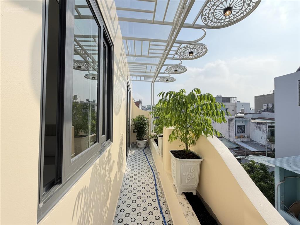 Bán nhà đẹp giá rẻ, ngang 6,2m thông sát chợ trường học, trục đường phạm văn chiêu, phường 8 gò vấp