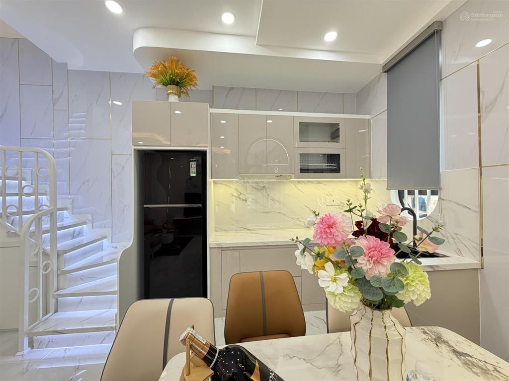 Bán nhà đẹp giá rẻ, ngang 6,2m thông sát chợ trường học, trục đường phạm văn chiêu, phường 8 gò vấp