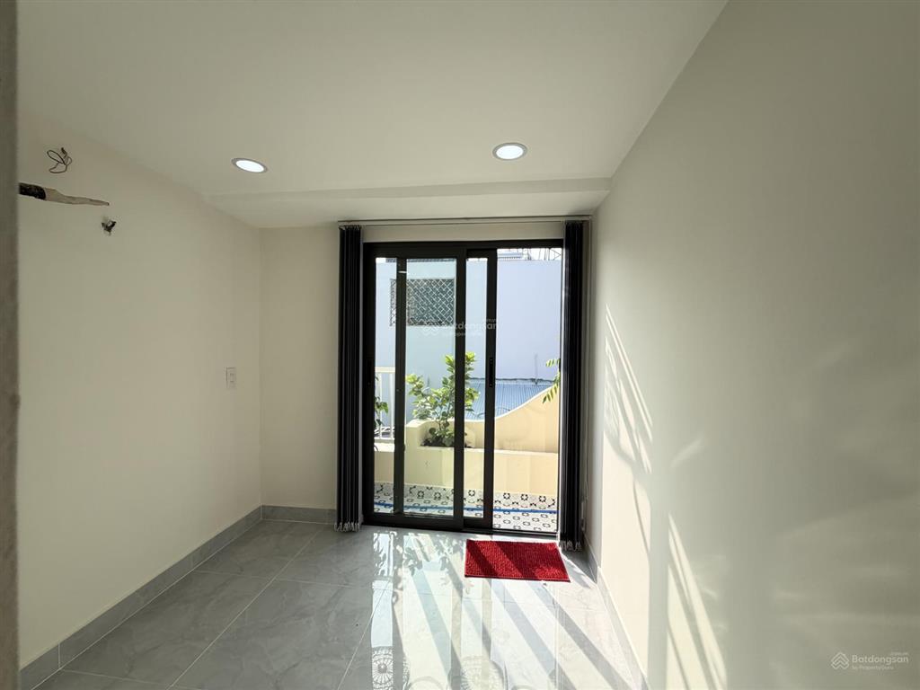 Bán nhà đẹp giá rẻ, ngang 6,2m thông sát chợ trường học, trục đường phạm văn chiêu, phường 8 gò vấp