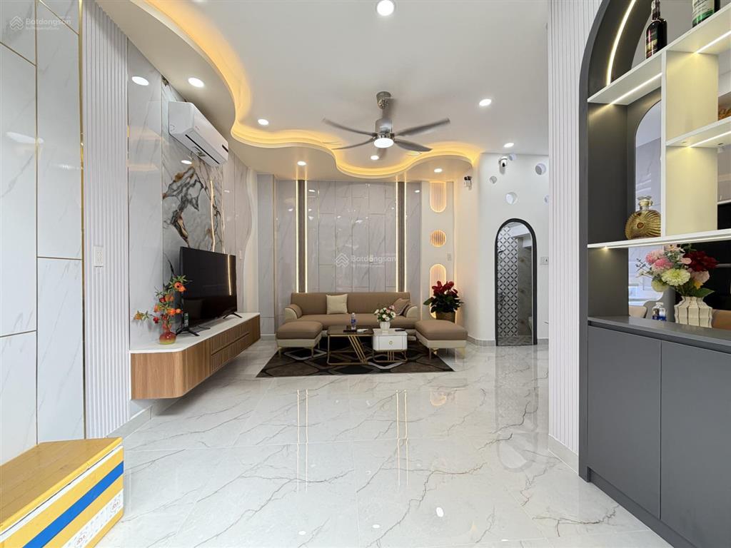 Bán nhà đẹp giá rẻ, ngang 6,2m thông sát chợ trường học, trục đường phạm văn chiêu, phường 8 gò vấp