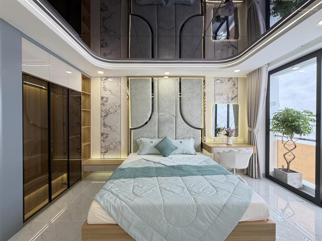 Bán nhà đẹp giá rẻ kế bên chợ, trường học và nhà thờ, trục đường phạm văn chiêu, phường 8 gò vấp