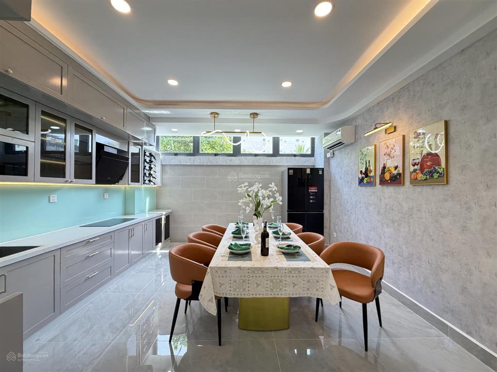 Bán nhà đẹp diện tích to 4,5x17m đường 10m thông, trục phan huy ích gò vấp