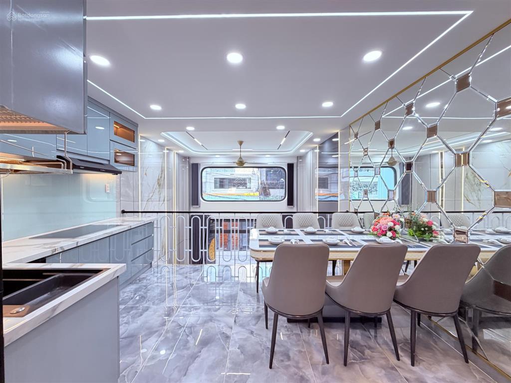 Bán nhà đẹp giá rẻ, 1 xẹc đường nguyễn văn khối, phường 11 gò vấp, thang máy 450kg