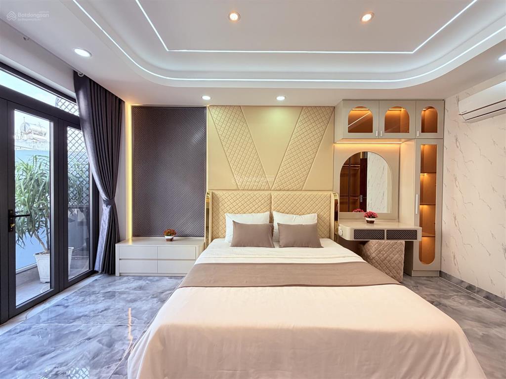 Bán nhà đẹp giá rẻ, 1 xẹc đường nguyễn văn khối, phường 11 gò vấp, thang máy 450kg