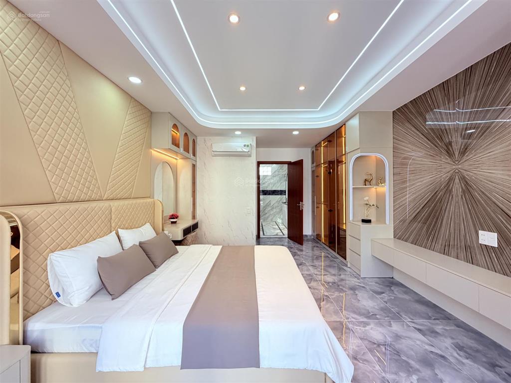 Bán nhà đẹp giá rẻ, 1 xẹc đường nguyễn văn khối, phường 11 gò vấp, thang máy 450kg