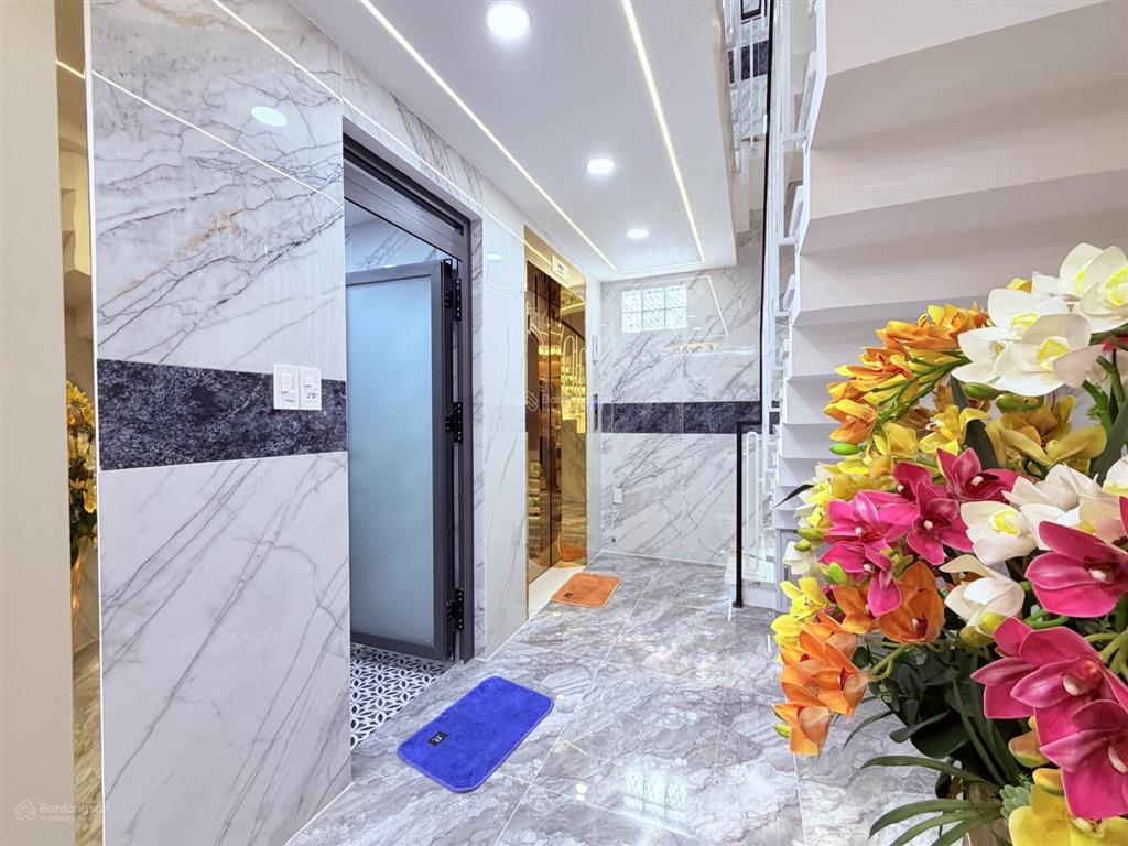 Bán nhà đẹp giá rẻ, 1 xẹc đường nguyễn văn khối, phường 11 gò vấp, thang máy 450kg