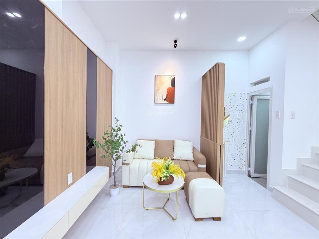 Bán nhà đẹp giá rẻ ngay trung tâm, gần chợ an nhơn, phường 6, gò vấp