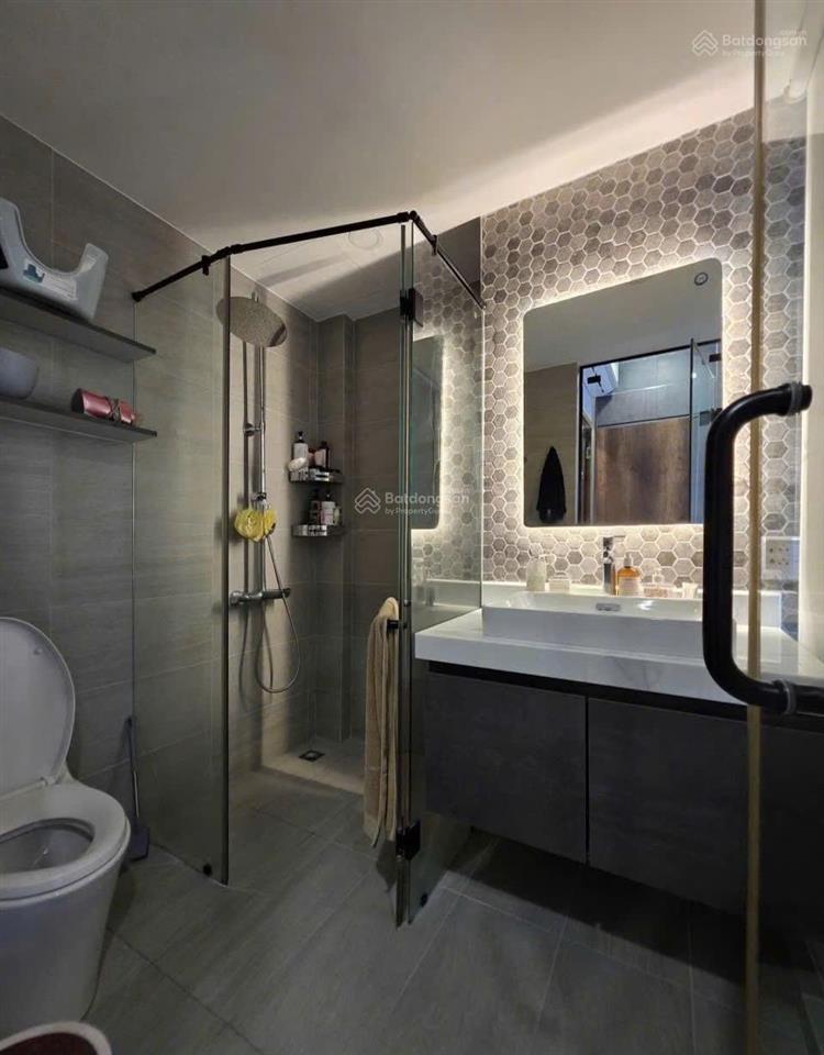 Cần cho thuê, căn hộ 2pn/2wc, 69m2, giá 18tr net, chưa phí   0908 457 ***